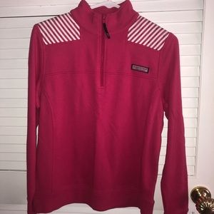 Vineyard vines shep shirt with white stripes